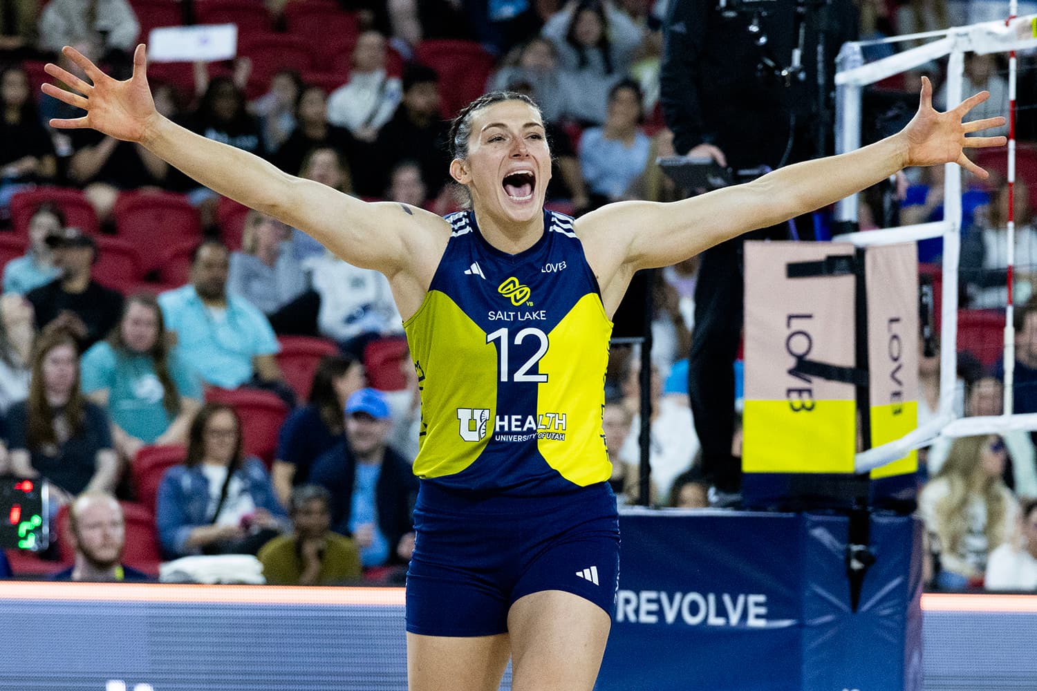 Athlete Highlight | Roni Jones-Perry, February 27 at LOVB Houston