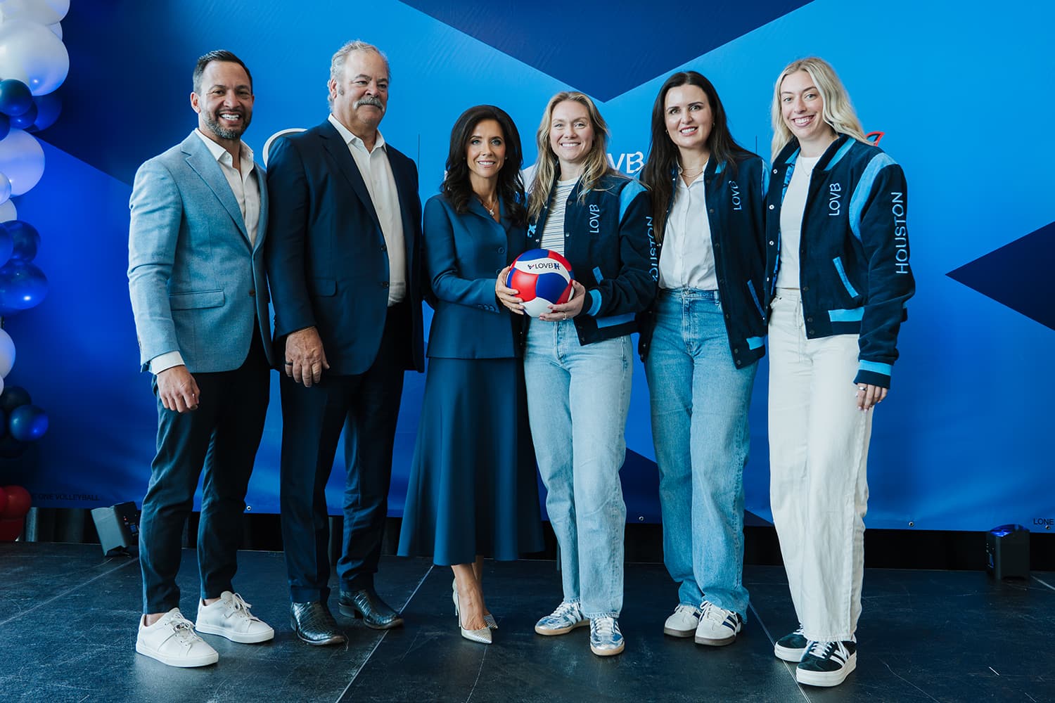 LOVB Houston Welcomes Lone Star Sports & Entertainment as Ownership Group