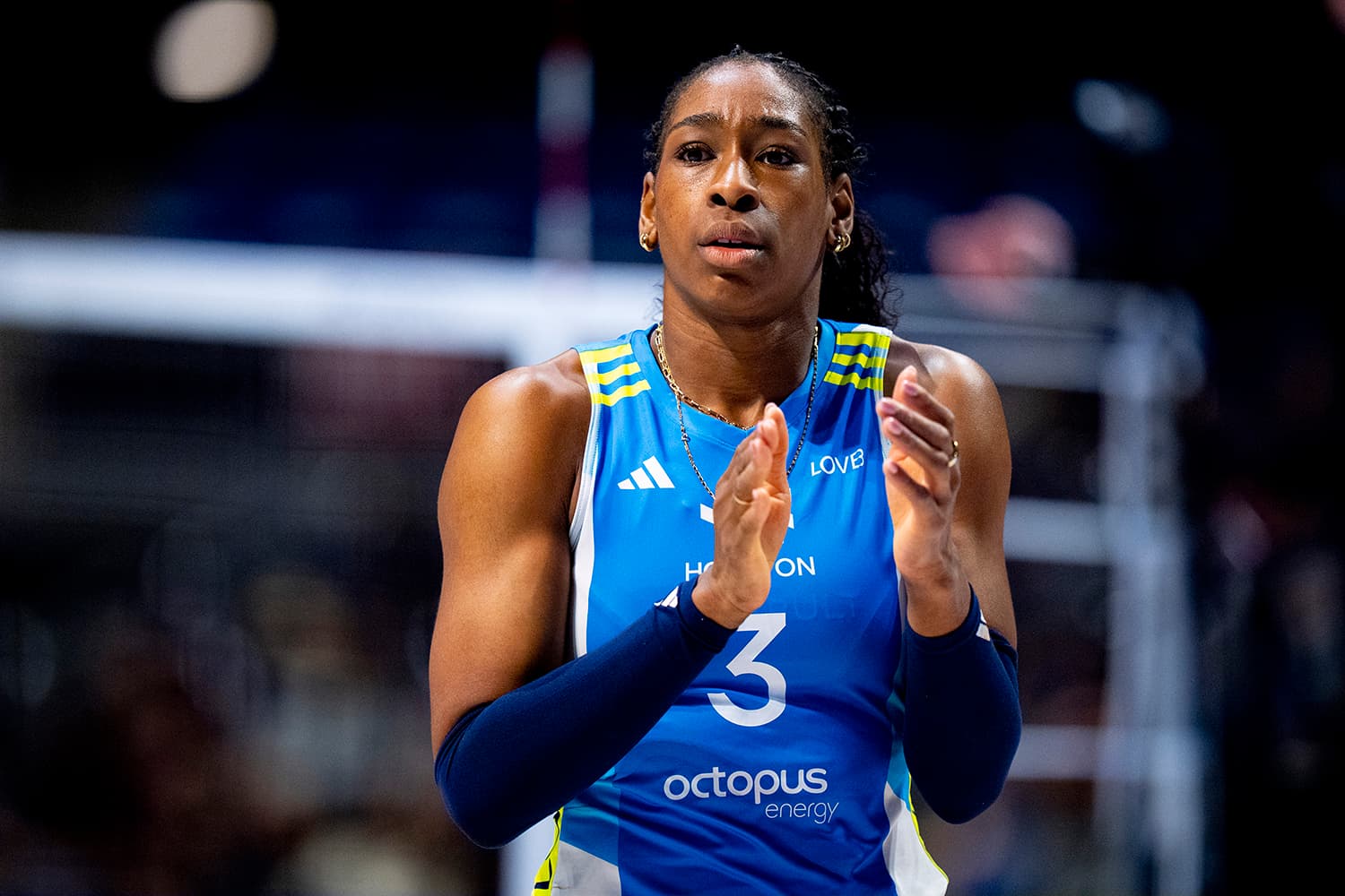 Dogs, Houston Takeover, and Overseas VB with Amber Igiede