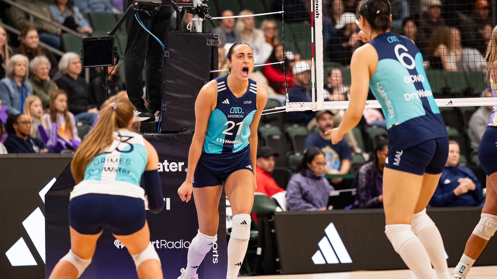 LOVB Madison battles to a five-set loss to LOVB Austin